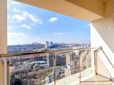 коммерческая по адресу Антоновича ул. (Горького), 109