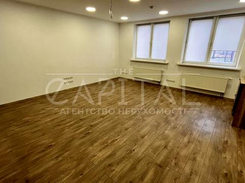 коммерческая по адресу Calle Dilova ул. (Димитрова), 2-Б