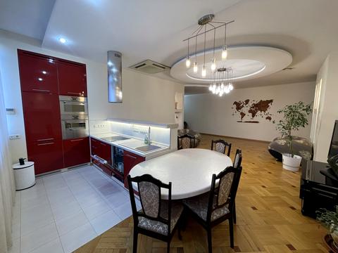 квартира по адресу Левка Лукʼяненка ул. (Василия Жуковского), 21-А