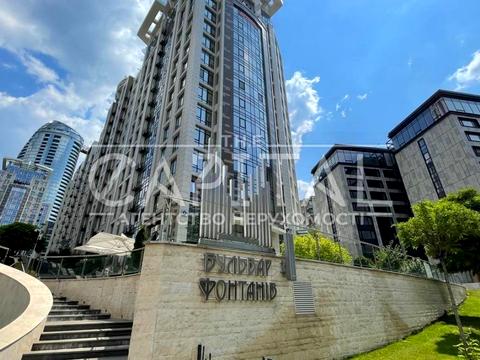 паркомісце за адресою Саперне Поле вул., 3