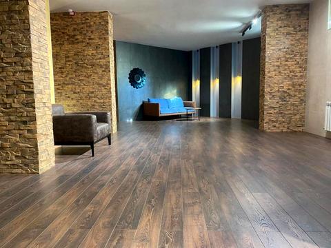 комерційна за адресою Євгена Маланюка вул. (Степана Сагайдака), 15