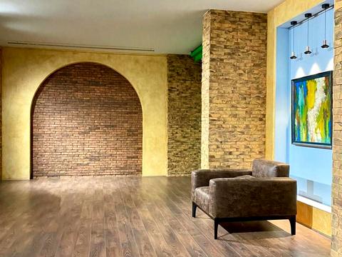 комерційна за адресою Євгена Маланюка вул. (Степана Сагайдака), 15