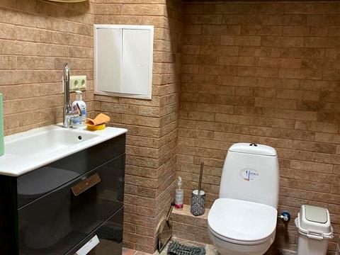 комерційна за адресою Євгена Маланюка вул. (Степана Сагайдака), 15