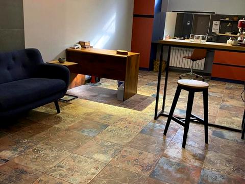 комерційна за адресою Євгена Маланюка вул. (Степана Сагайдака), 15