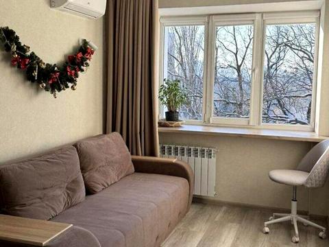 квартира за адресою Політехнічна вул., 31-Б