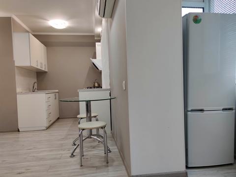 квартира за адресою Героїв полку "Азов" вул. (Маршала Малиновського), 28-Б