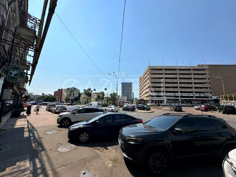 комерційна за адресою Старовокзальна вул., 13