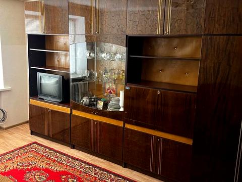 квартира за адресою Тенісна вул., 12