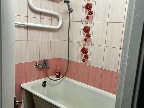 квартира за адресою Тенісна вул., 12