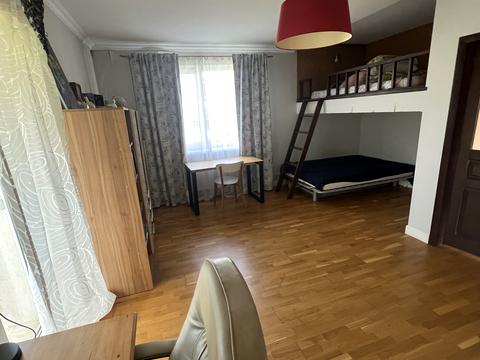 будинок за адресою Бровари