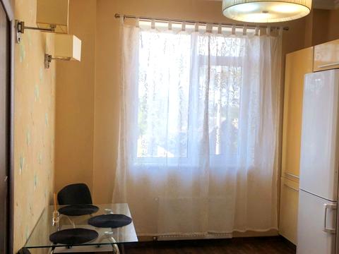 квартира за адресою Олексія Вадатурського вул. (Маршала Малиновського), 18а