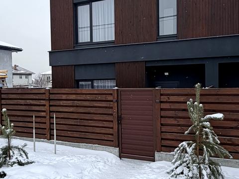 будинок за адресою Дніпровська, 27/4