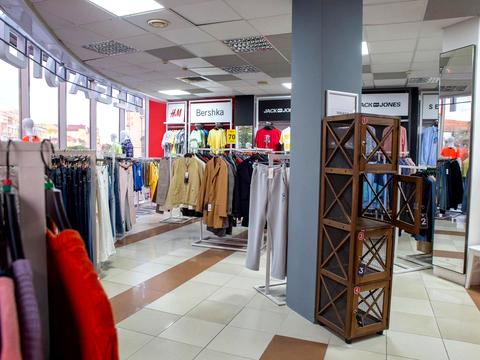 комерційна за адресою Незалежності вул., 36