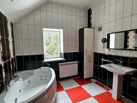 будинок за адресою Валерія Марченка вул.