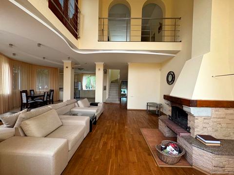 будинок за адресою Валерія Марченка вул.