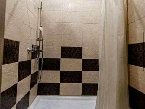 будинок за адресою Раїси Кириченко вул. (Рози Люксембург), 50