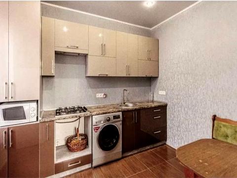 будинок за адресою Раїси Кириченко вул. (Рози Люксембург), 50