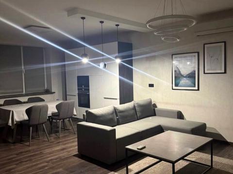 квартира за адресою Харків, Героїв Харкова просп. (Московський), 124/7