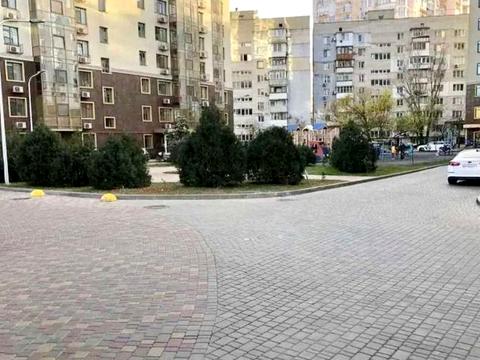 квартира за адресою Олексія Вадатурського вул. (Маршала Малиновського), 18а