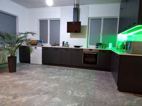 дом по адресу с. Подлесье, Дружби