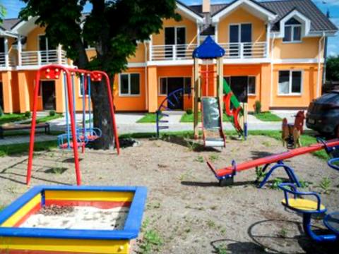 будинок за адресою Радгоспна