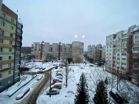 квартира за адресою Володимира Івасюка вул., 42