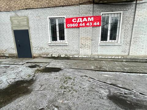 комерційна за адресою Семафорна вул., 14