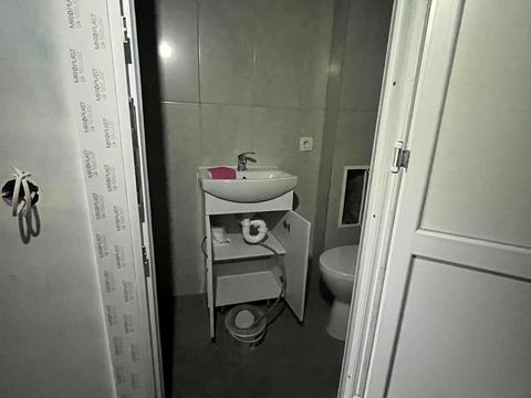 комерційна за адресою Семафорна вул., 14