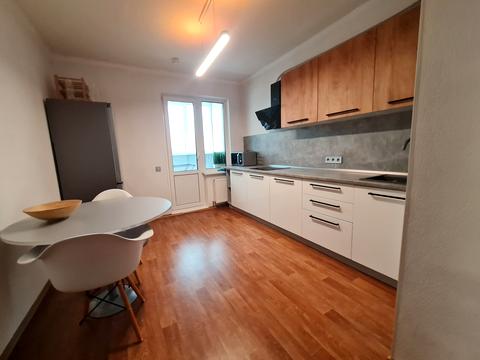 квартира за адресою Бориса Гмирі вул., 14-Б