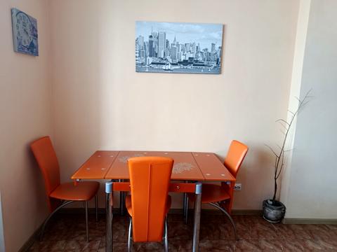 квартира за адресою Василя Симоненка вул., 4