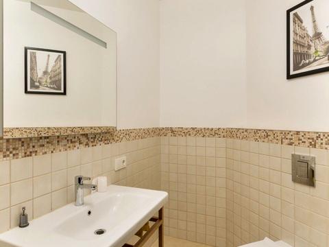 квартира по адресу Жилянская ул., 59