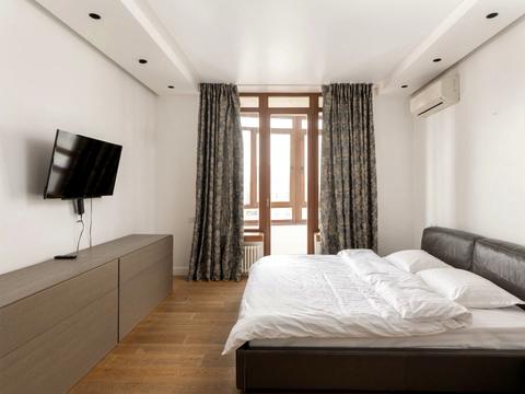 квартира по адресу Жилянская ул., 59