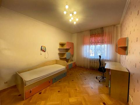 квартира по адресу Левка Лукʼяненка ул. (Василия Жуковского), 21-А