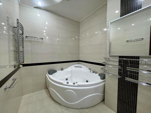 квартира по адресу Левка Лукʼяненка ул. (Василия Жуковского), 21-А