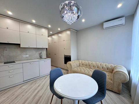 квартира за адресою Соборності просп. (Возз'єднання), 17 к2