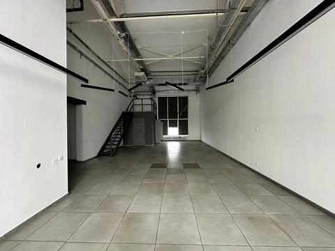 комерційна за адресою Барикадна вул., 7