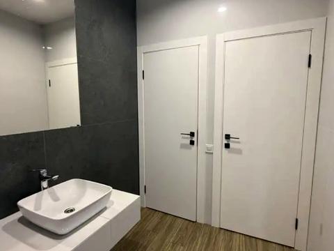 комерційна за адресою Павла Нірінберга вул. (Баумана), 10-А