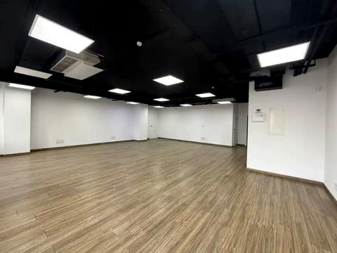 комерційна за адресою Павла Нірінберга вул. (Баумана), 10-А