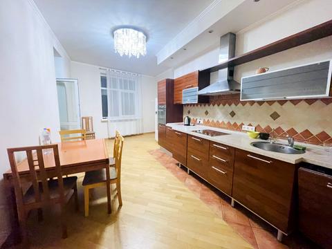 квартира по адресу Леси Украинки бульв., 7-Б