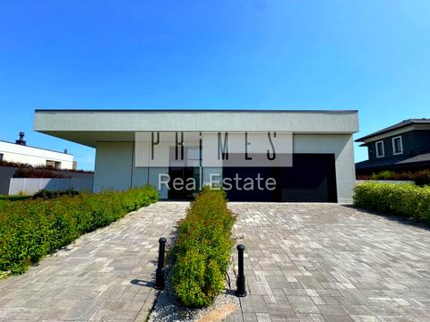 будинок за адресою Шкільна