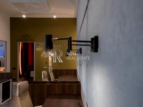 комерційна за адресою Київ, Богдана Хмельницького вул., 32