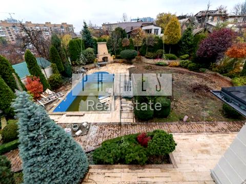 будинок за адресою Товарна вул.