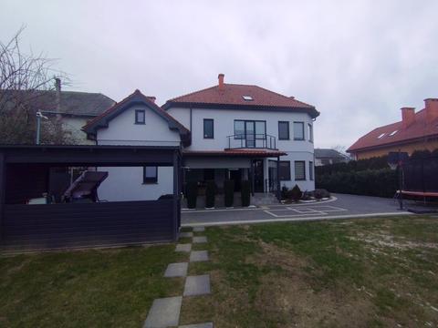 будинок за адресою Паркова