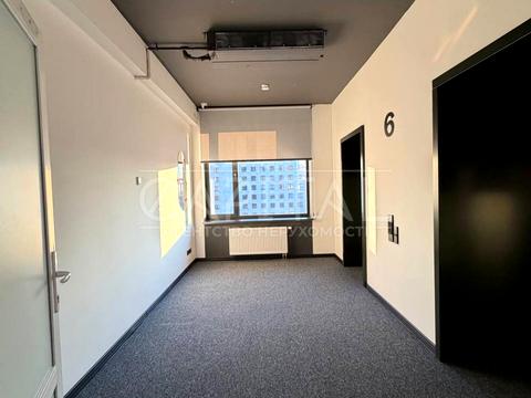 комерційна за адресою Саксаганського вул., 60-А