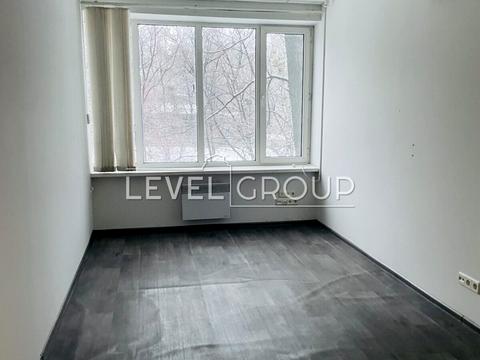 комерційна за адресою Миколи Василенка вул., 7