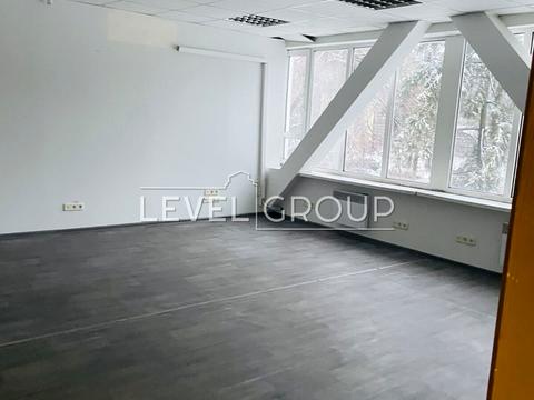 комерційна за адресою Миколи Василенка вул., 7