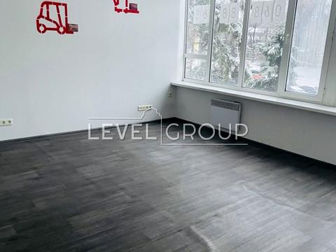 комерційна за адресою Миколи Василенка вул., 7