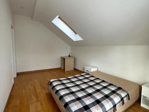 будинок за адресою Незалежності України вул.