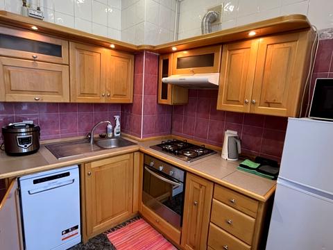 квартира за адресою Будівельників вул., 32/2