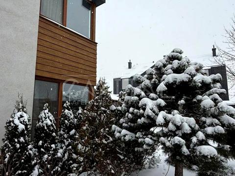 будинок за адресою Золоті Джерела вул., 11